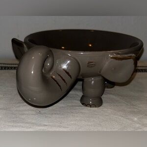 Home Essentials Elephant serving dish/ candle holder